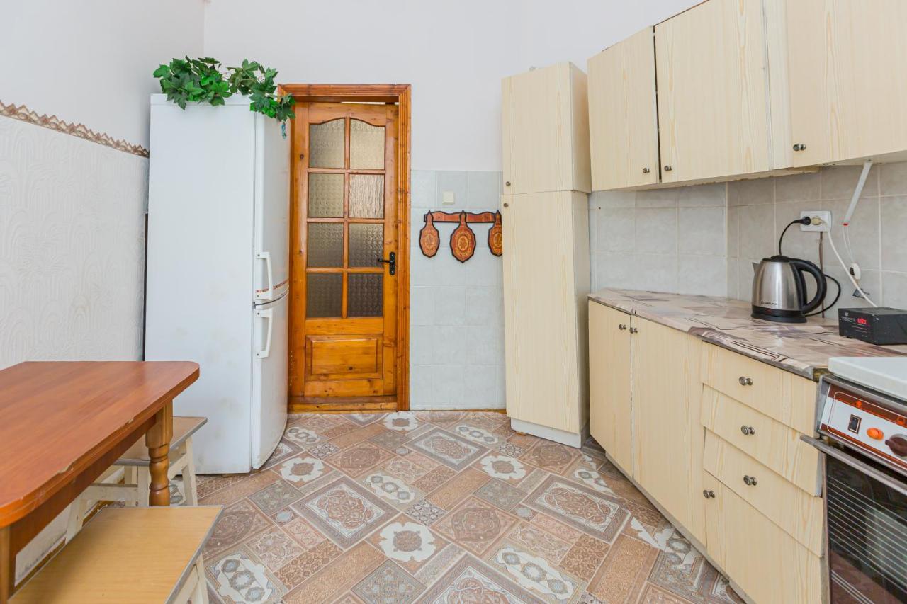 Квартира Подобово У Львові На Вулиці Щепкіна 5 Lviv Exterior foto